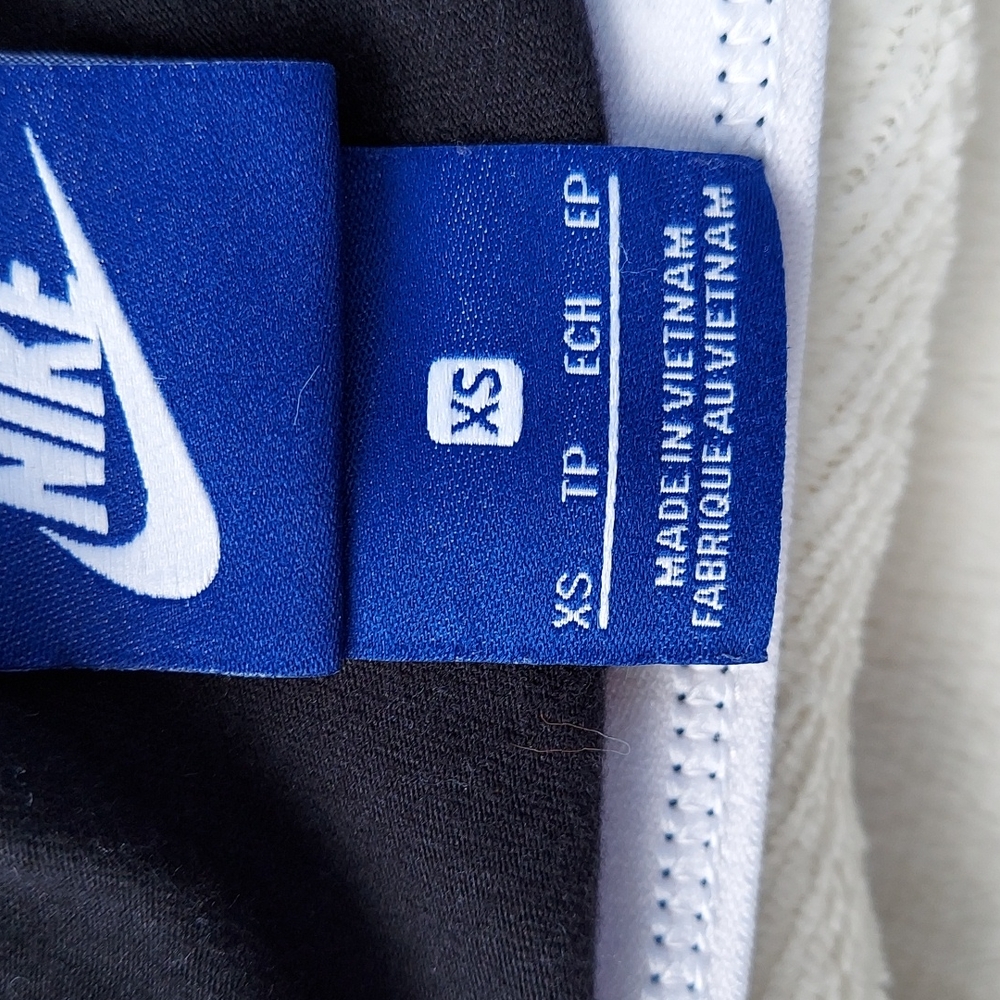 NIKE performance leggings - Picture 3 of 3